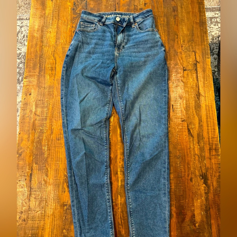 American Eagle Mom Jeans